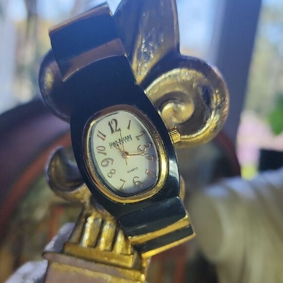 Joan Rivers Classics Watch - Picture 3 of 4